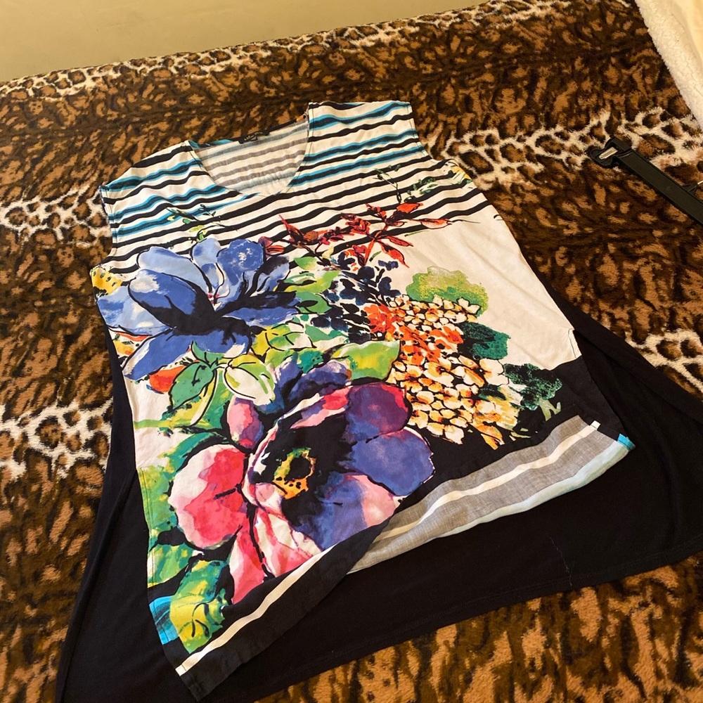 Melissa.Paige Blouse